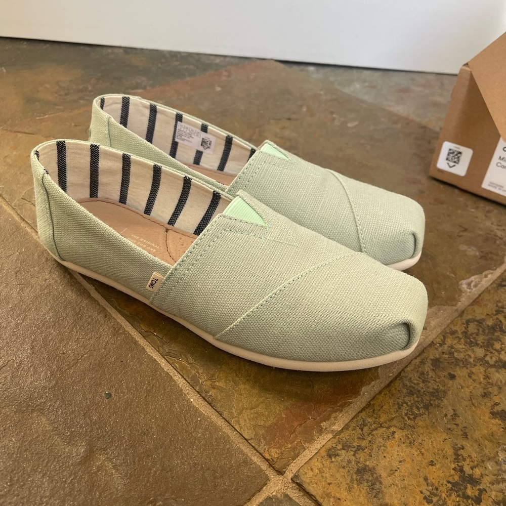 Tom’s Mint Heritage Canvas Classic Slip-on Shoe